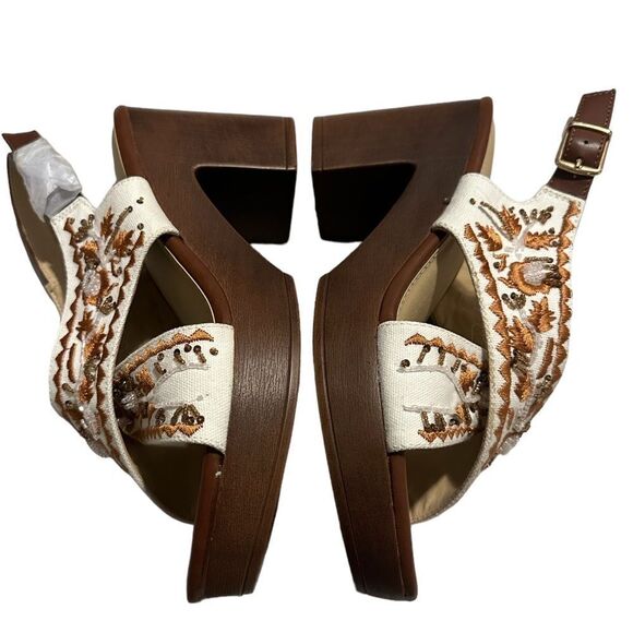 Versona Embroidered and Beaded Platform Sandals Size 8 NWOB - Picture 10 of 14